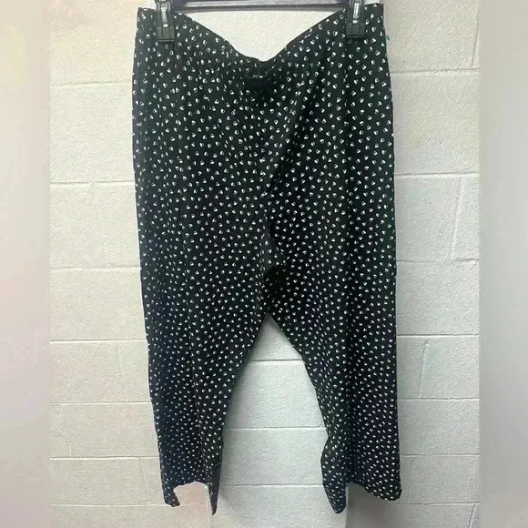 Victoria secrets lounge pants - Picture 2 of 4